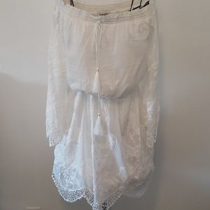 BEBE off-shoulder new dress